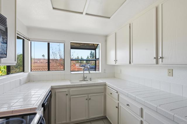 Detail Gallery Image 12 of 55 For 12250 Corte Sabio #2210,  San Diego,  CA 92128 - 2 Beds | 2 Baths