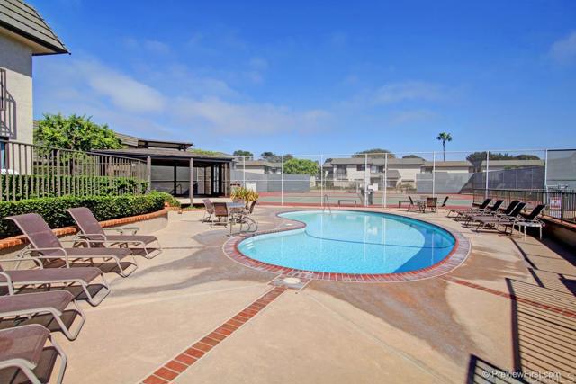 Image 25 of 37 For 727 Beachfront Drive  B