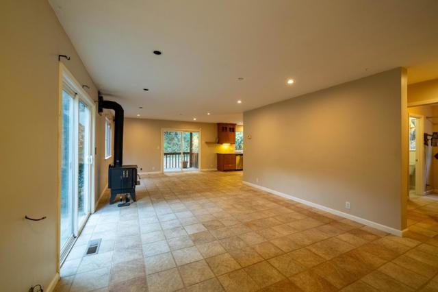 1301 Bear Creek, Boulder Creek CA: https://media.crmls.org/mediaz/4ba08b1a-5ac3-4b43-ac1a-938fcaa720c0.jpg