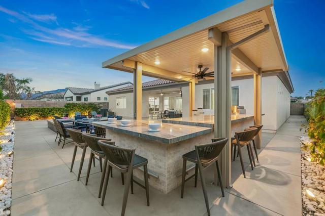 44830 Via Mirabel, La Quinta CA: https://media.crmls.org/mediaz/4ba094a4-8f32-46b6-9c3b-15edcb231ace.jpg