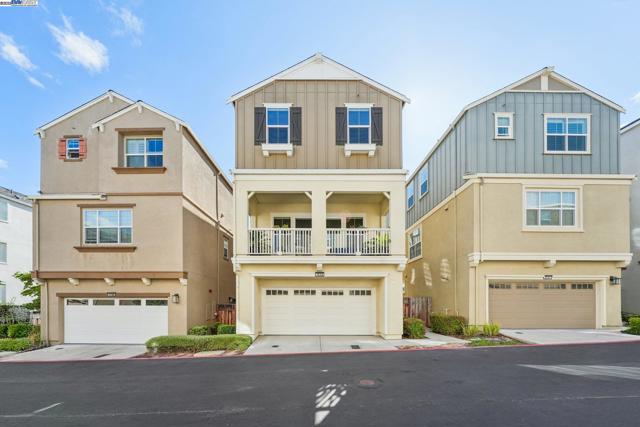 7213 Calistoga Ln, Dublin CA: https://media.crmls.org/mediaz/4ba118f1-e3c9-4db2-b413-e43faa61464c.jpg