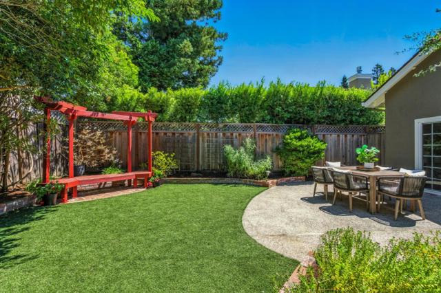 213 Yarborough Lane, Redwood City CA: https://media.crmls.org/mediaz/4ba19763-67d6-48c1-9de8-5cbf515ebaff.jpg