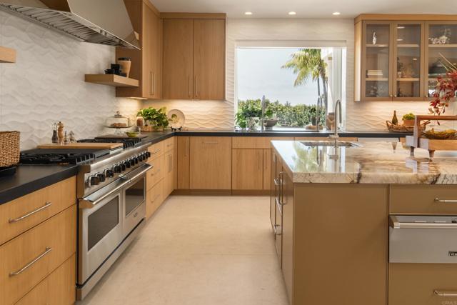 7888 Muirfield Way, Rancho Santa Fe CA: https://media.crmls.org/mediaz/4ba1b80b-9bec-49fa-84fb-76bc2fab1824.jpg