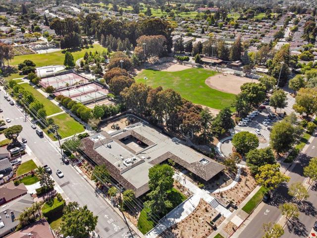 526 Sylvan Avenue, San Mateo CA: https://media.crmls.org/mediaz/4ba1f567-9939-48f2-8882-cbe99462740c.jpg