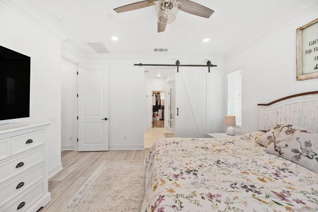 Image 27 of 37 For 15447 Van Lodensteyn Way