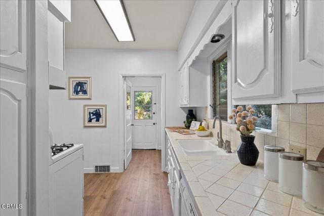 Detail Gallery Image 15 of 43 For 661 W Alegria Ave, Sierra Madre,  CA 91024 - 2 Beds | 1 Baths