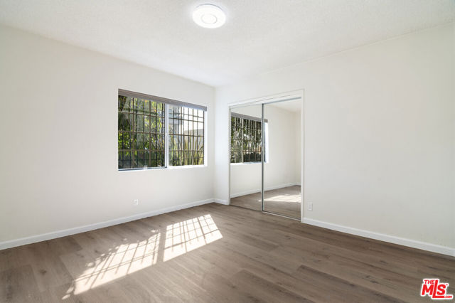 1937 S Bedford Street, Los Angeles CA: https://media.crmls.org/mediaz/4ba3892f-bebe-4b3b-82d3-7e14f1190a63.jpg