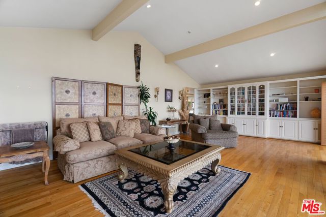 6847 Crest Road, Rancho Palos Verdes, California 90275, 4 Bedrooms Bedrooms, ,3 BathroomsBathrooms,Residential,Sold,Crest,25498791