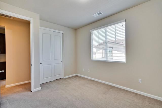867 Maple Place, East Palo Alto CA: https://media.crmls.org/mediaz/4ba480cd-9a12-4a14-b21d-248bb2cb74ab.jpg