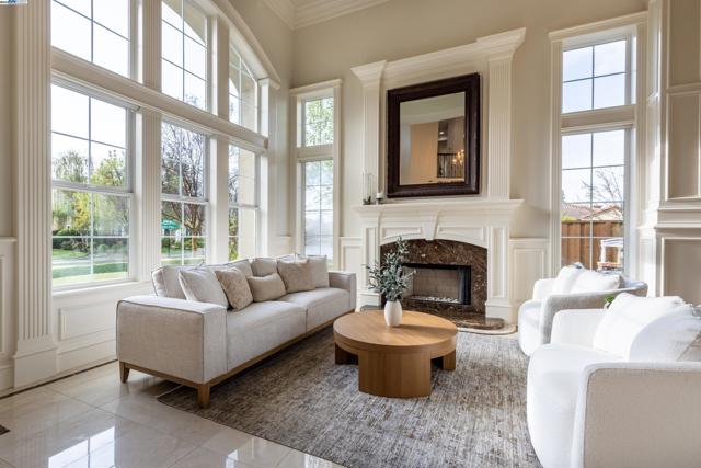 2522 Wood Hollow Dr, Livermore CA: https://media.crmls.org/mediaz/4ba52c6f-c4e1-4ad4-9d4c-46312b6ec88f.jpg
