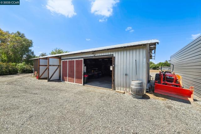 91 Lozoya Way, Oakley CA: https://media.crmls.org/mediaz/4ba6112b-8de7-4df9-b023-2e44f3722591.jpg