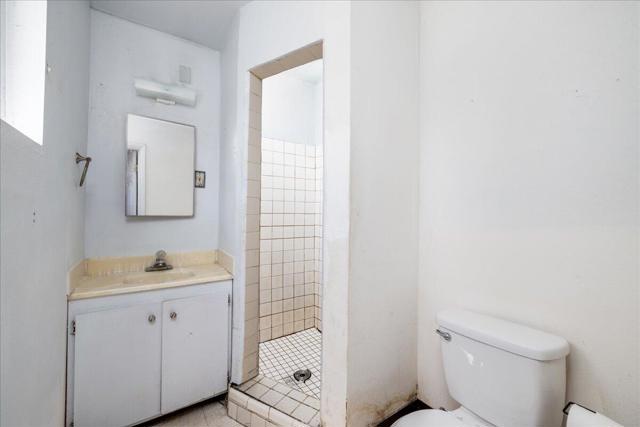 259 & 255 W 6th Street, San Jacinto CA: https://media.crmls.org/mediaz/4ba6823f-7706-4d88-b18a-0a2b70846781.jpg