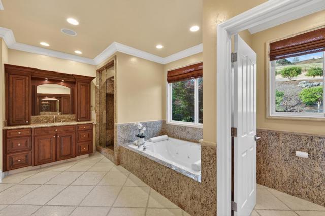 9540 Via Del Oro, Gilroy CA: https://media.crmls.org/mediaz/4ba7107e-793d-4875-b965-9f84d60a1288.jpg