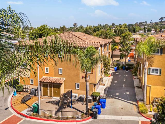 514 62Nd St, San Diego CA: https://media.crmls.org/mediaz/4ba757b6-954d-4daf-9274-7452b46a5979.jpg