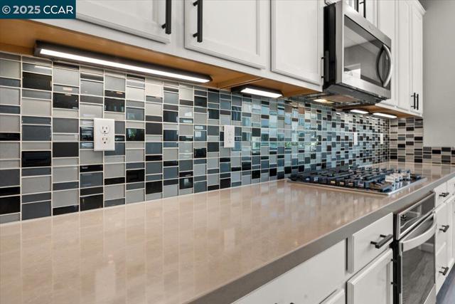 405 Avanti Way, Oakley CA: https://media.crmls.org/mediaz/4ba75ff5-7f83-4061-b2db-faf21fc48e8c.jpg