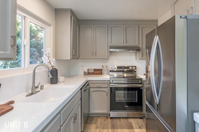 1275 Gainsborough Drive, Sunnyvale CA: https://media.crmls.org/mediaz/4ba88da5-43e2-4a6c-a2ca-3b3a5dab0f42.jpg