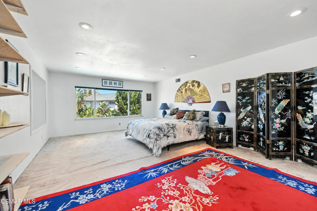 1589 N Alva Circle, Simi Valley CA: https://media.crmls.org/mediaz/4ba97e63-bb3c-448e-8439-f65dc4d71b62.jpg