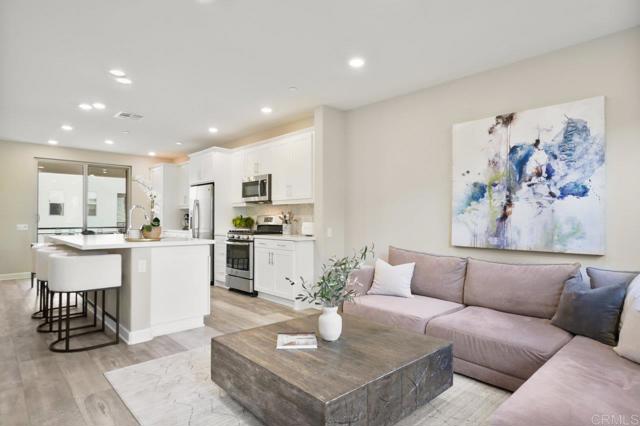 16755 Coyote Bush Drive, San Diego CA: https://media.crmls.org/mediaz/4baa4cdf-bf42-49b0-9ccf-6155bf86ab0a.jpg
