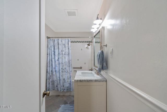 1421 Monte Vista Street, Pasadena CA: https://media.crmls.org/mediaz/4baad291-937f-4dc6-bf58-31b9b6766374.jpg