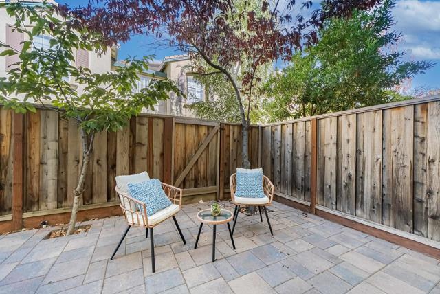 4165 Cortina Ct, Pleasanton CA: https://media.crmls.org/mediaz/4bac37e2-95b6-4ed6-be76-d775a80141da.jpg