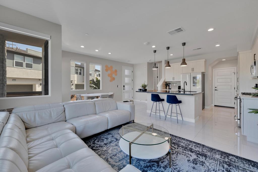 9001 Baddha Ct