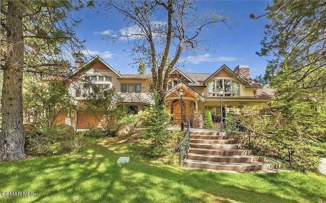 32310 Hummingbird Court, Running Springs CA: https://media.crmls.org/mediaz/4bac68b5-3e15-436f-804b-1c57f06ea909.jpg