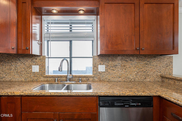 Detail Gallery Image 11 of 23 For 249 Alpine St #44,  Pasadena,  CA 91106 - 2 Beds | 2/1 Baths