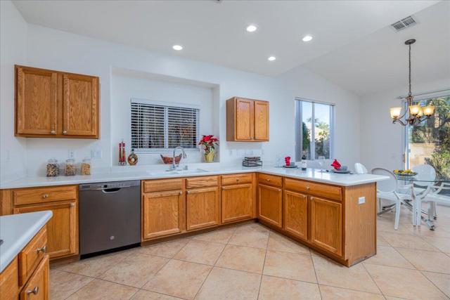 79030 Ladera Drive, La Quinta CA: https://media.crmls.org/mediaz/4bad5fea-ac6f-4ece-bb73-9cace3096878.jpg