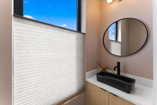 Detail Gallery Image 8 of 24 For 4214 Tonopah Ave, San Diego,  CA 92110 - 3 Beds | 3/1 Baths