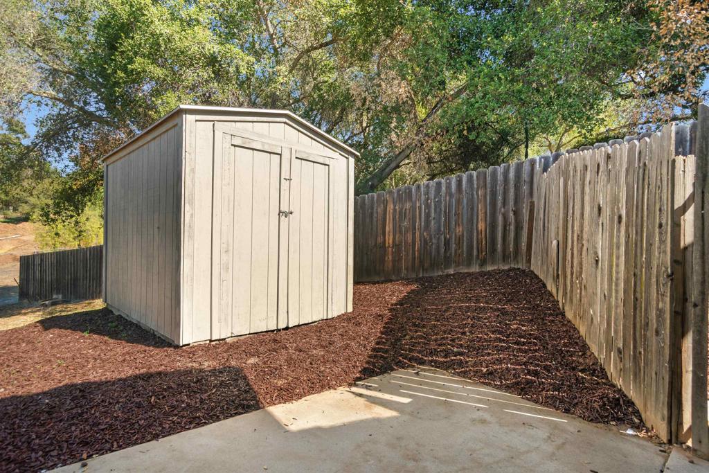 MLS #250043071SD image #27