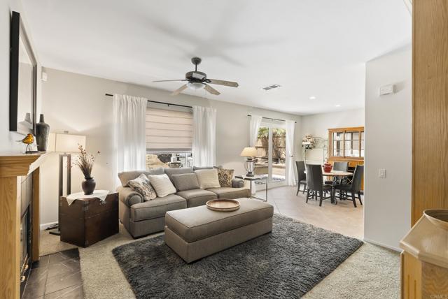 1222 N Creekside Drive, Chula Vista CA: https://media.crmls.org/mediaz/4baece45-61cb-4556-afad-88873782aa6b.jpg