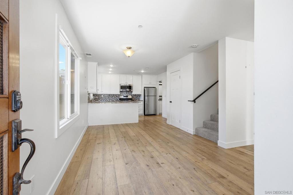 1323 Felspar Street - photo 6