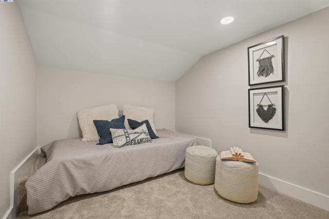 625 3rd Ave, San Bruno CA: https://media.crmls.org/mediaz/4bb10292-f464-4039-a0b1-4d547e2cfca6.jpg