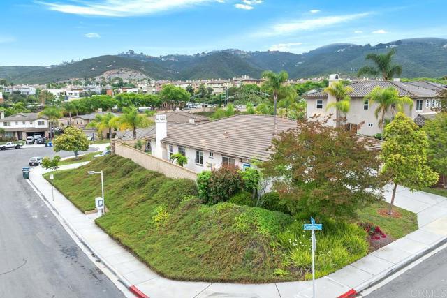 601 Carnation Court, San Marcos CA: https://media.crmls.org/mediaz/4bb30a03-e5f8-4942-ba57-0b4ddbdd6fa5.jpg