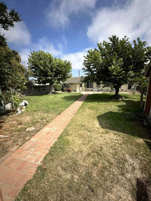 757 Middlefield Road, Salinas CA: https://media.crmls.org/mediaz/4bb3fc08-ca9e-4fee-8311-79ea529e53e7.jpg