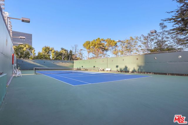 2170 Century Parkway, Los Angeles CA: https://media.crmls.org/mediaz/4bb4b142-2ddb-4a1d-840f-f4ce6f91ca3c.jpg