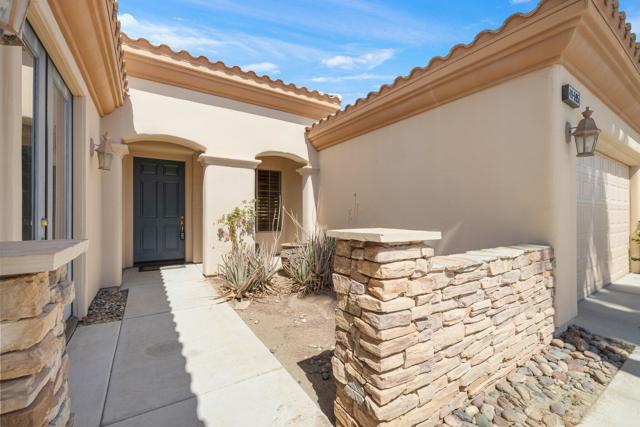 49595 Marne Court, La Quinta CA: https://media.crmls.org/mediaz/4bb4b575-29e4-44f4-add5-61075eb6845f.jpg