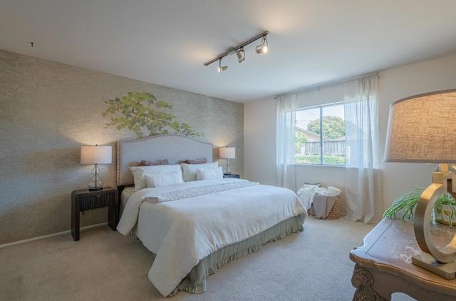 17 San Marcos Court, Salinas CA: https://media.crmls.org/mediaz/4bb4cb1e-e560-4d8a-a9d4-e65fc8cce2b8.jpg