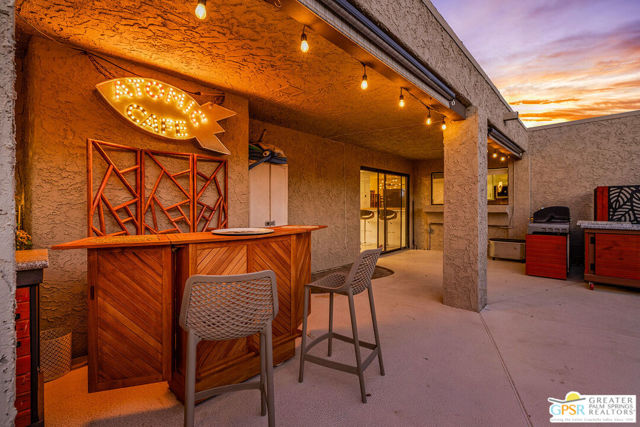 20 Kevin Lee Lane, Rancho Mirage CA: https://media.crmls.org/mediaz/4bb4d2ac-c523-4e0f-b92e-9fa1978018c4.jpg