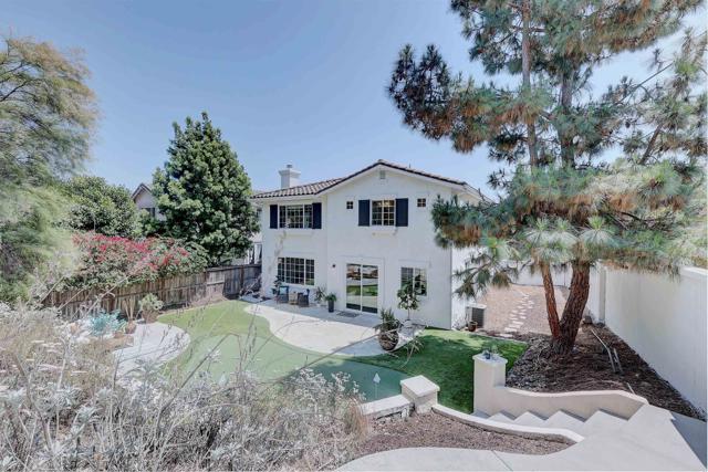 954 Prism Drive, San Marcos CA: https://media.crmls.org/mediaz/4bb5ad85-8215-437e-abc4-624dd6a30dea.jpg