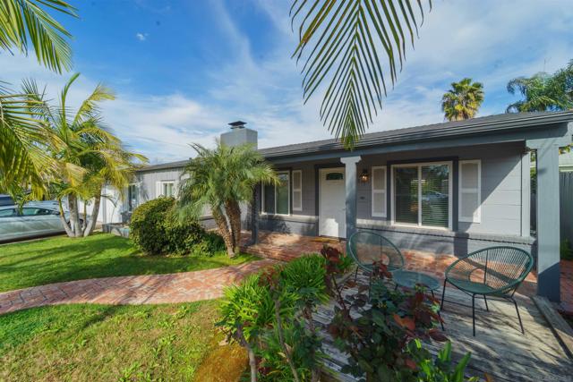 4875 77 Normandie, La Mesa CA: https://media.crmls.org/mediaz/4bb60c50-7727-44f6-8f2a-7bf6fa39baf5.jpg