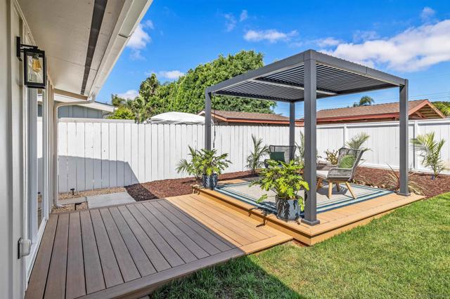 5284 Winthrop St, San Diego CA: https://media.crmls.org/mediaz/4bb62c3e-fe7c-4fcd-8d58-c55cce356384.jpg