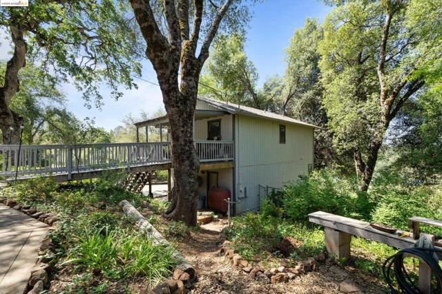 Image 27 of 41 For 2992 Buckboard Rd