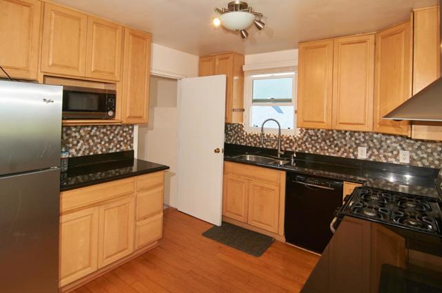 506 Annette Avenue, Vallejo CA: https://media.crmls.org/mediaz/4bb68b47-81e9-45dd-b8cb-8ebd4a3dfacf.jpg