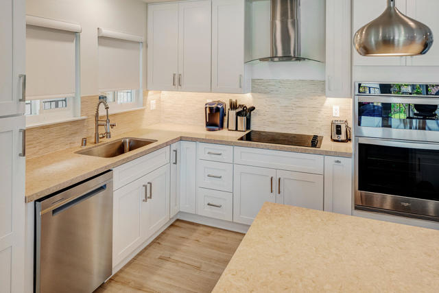 2196 Via Mariposa E, Laguna Woods CA: https://media.crmls.org/mediaz/4bb7975b-9a6e-4abf-8797-a0b6e08c6356.jpg