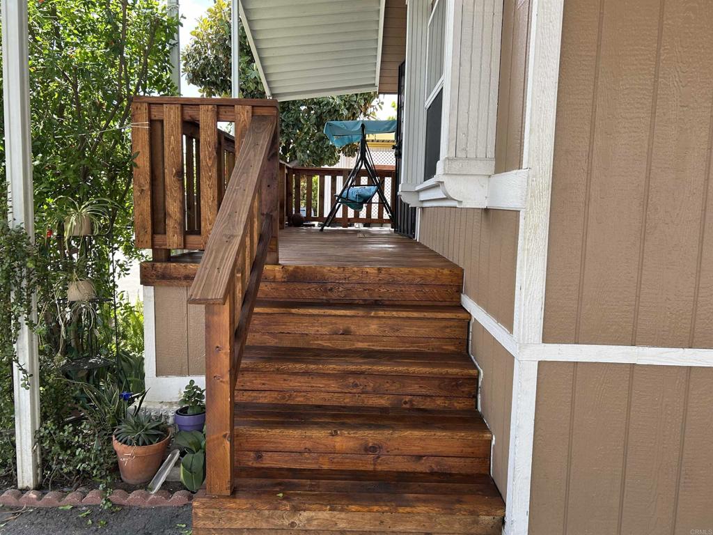 2550 Valley Pkwy - photo 2