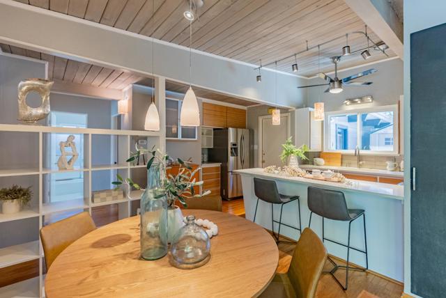 582 Morse Avenue, Sunnyvale CA: https://media.crmls.org/mediaz/4bb7db79-1849-4cca-83c3-8c9bc9e9e973.jpg