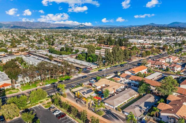 1215 N Broadway, Escondido CA: https://media.crmls.org/mediaz/4bb84c42-3fcf-4034-8387-3ef461e578da.jpg