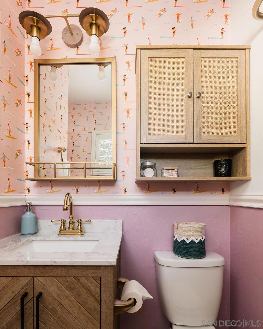 https://media.crmls.org/mediaz/4bb8b7f8-038e-448c-acac-e666a9c4aa5c.jpg?preset=X-Large