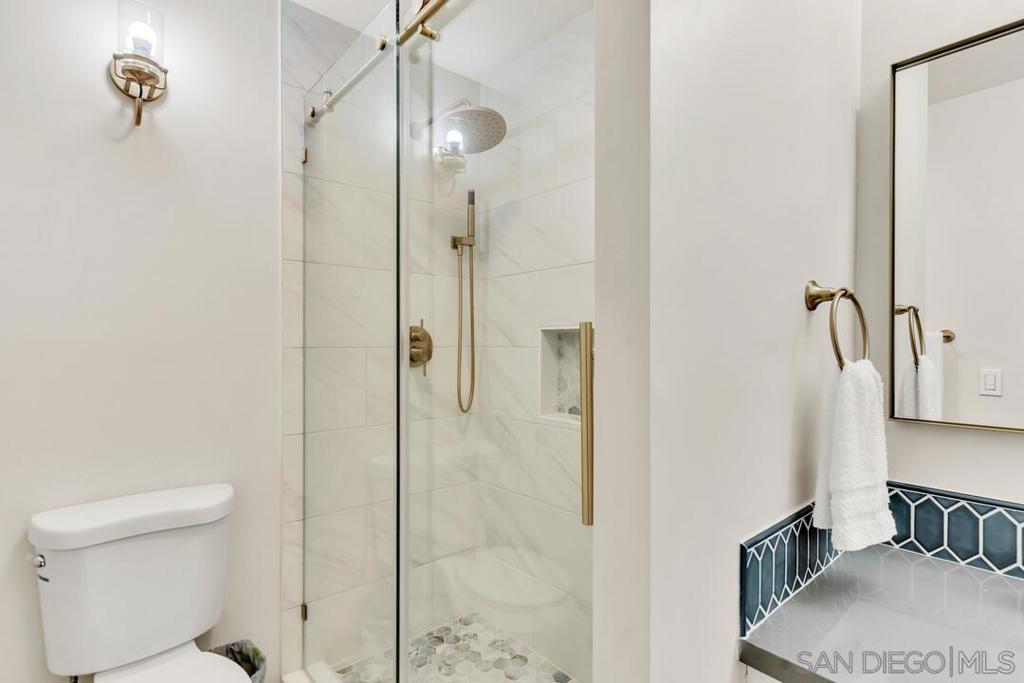 2600 Torrey Pines Rd - photo 17